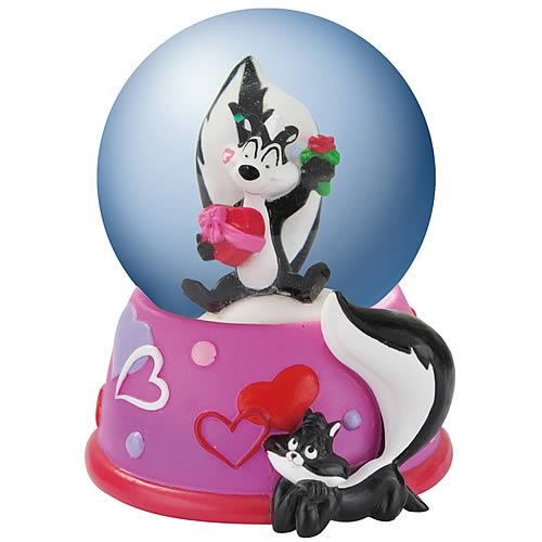 Looney Tunes Pepe Le Pew and Penelope Hearts Water Globe